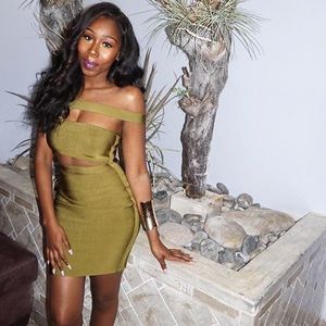 Green Off-Shoulder Bandage Midi Dress